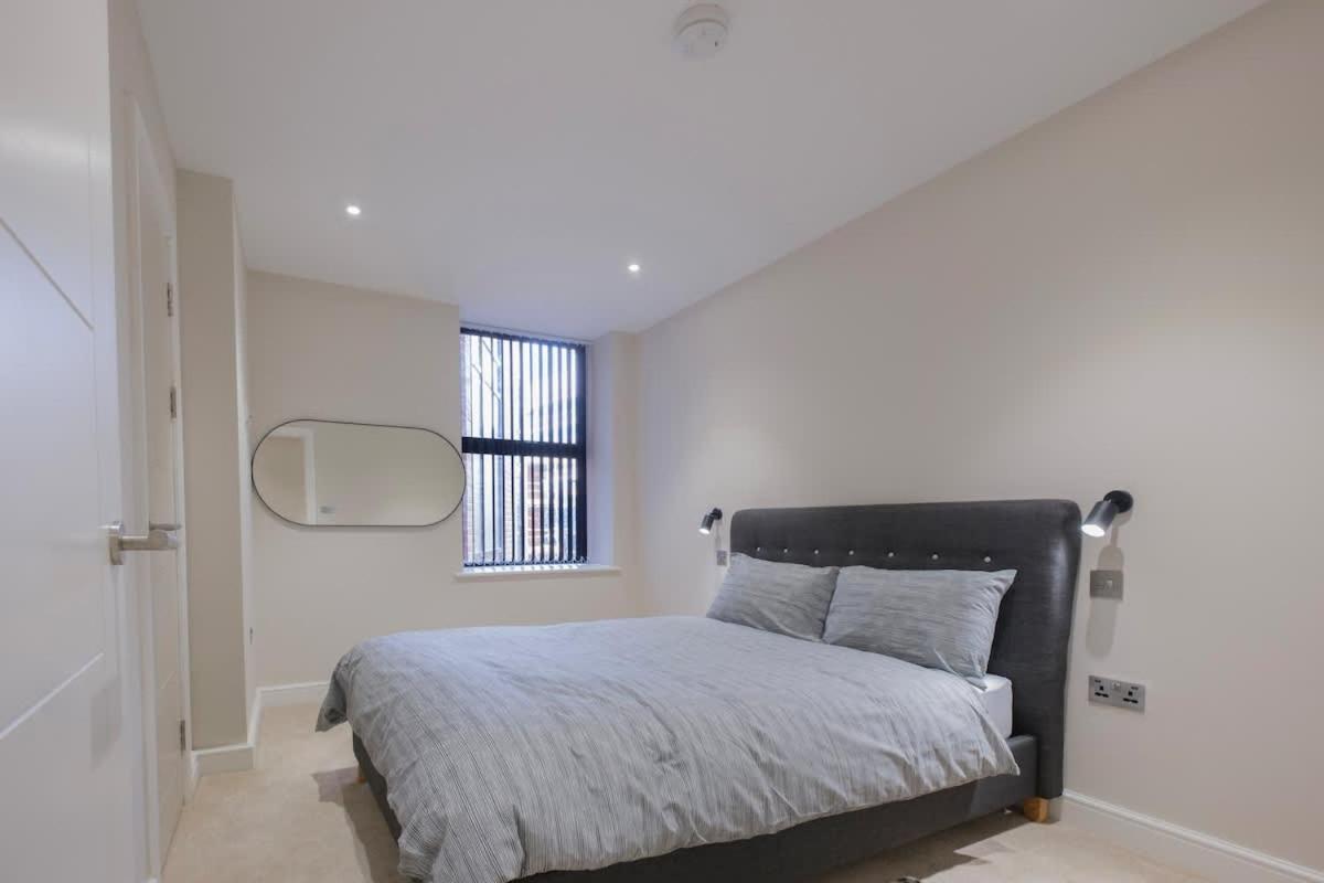 Charming 1-Bedroom Apartment In Leeds City Centre Perfect For Couples Or Solo Travelers Bagian luar foto