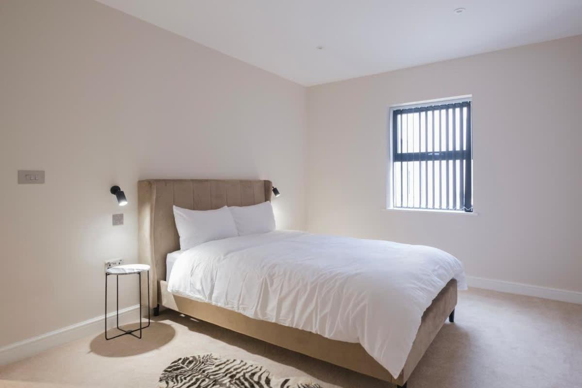 Charming 1-Bedroom Apartment In Leeds City Centre Perfect For Couples Or Solo Travelers Bagian luar foto